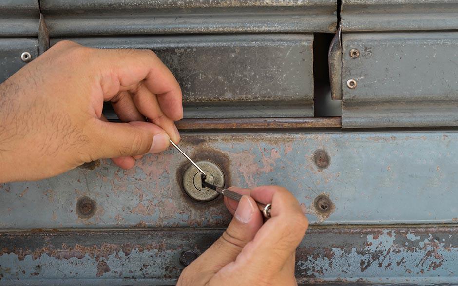 serrurier fermetures exterieures Brunoy